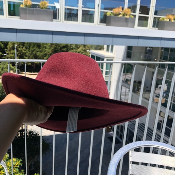 Floppy hat - Picture 2 of 4